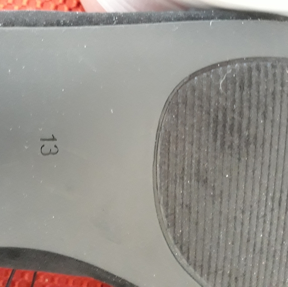 NEW Avenue Black Suede Flats with Silver Stars 12 - Picture 7 of 7